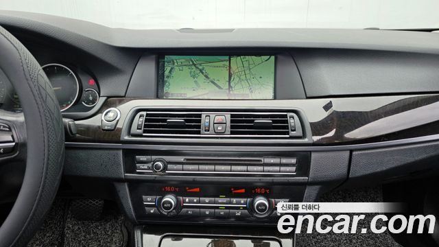 BMW 5 Series (F10) 520d 2013 — фото 12