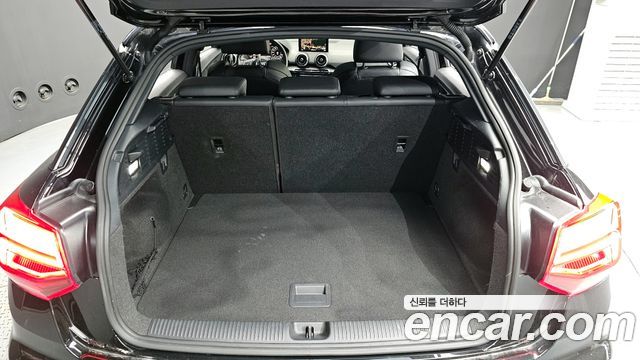 Audi Q2 35 TDI Premium 2023 — фото 20