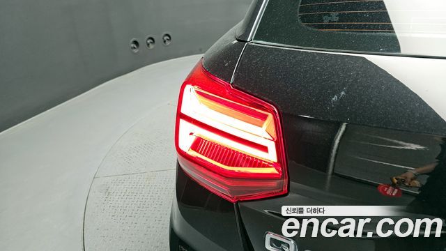 Audi Q2 35 TDI Premium 2023 — фото 23