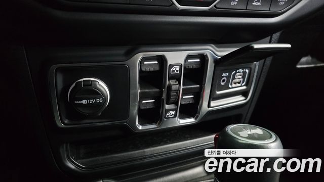 Jeep Wrangler (JL) 2.0 Overland Power Top 4Door 2023 — фото 19