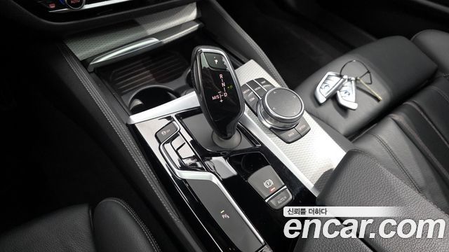 BMW 5 Series (G30) 520d M Sport package 2017 — фото 9