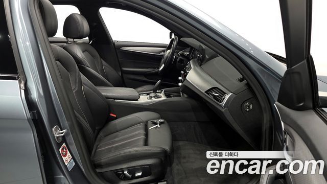 BMW 5 Series (G30) 520d M Sport package 2017 — фото 10