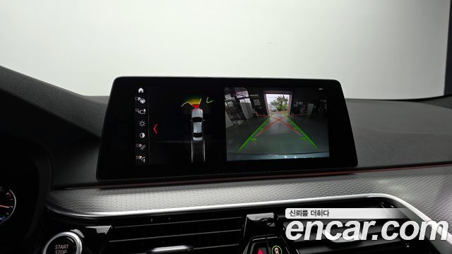BMW 5 Series (G30) 520d M Sport package 2017 — фото 15