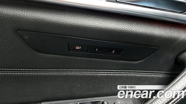 BMW 5 Series (G30) 520d M Sport package 2017 — фото 18