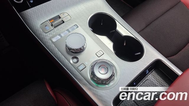 Genesis GV70 2.5T Gasoline AWD 2025 — фото 9