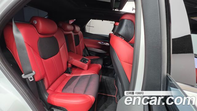 Genesis GV70 2.5T Gasoline AWD 2025 — фото 18