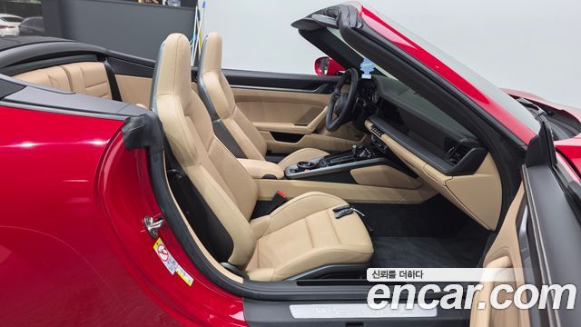Porsche 911 (992) Carrera 4S Cabriolet 2024 — фото 11
