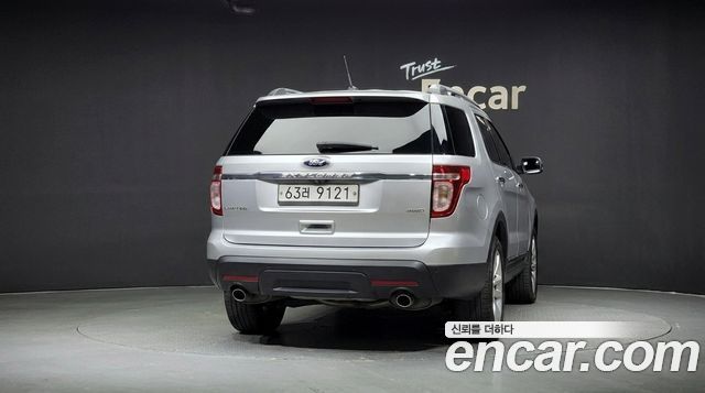 Ford Explorer 3.5 Limited 4WD 5th 2013 — фото 4