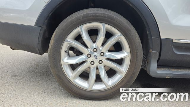 Ford Explorer 3.5 Limited 4WD 5th 2013 — фото 5