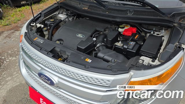 Ford Explorer 3.5 Limited 4WD 5th 2013 — фото 6