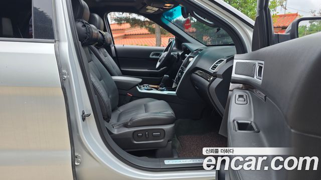 Ford Explorer 3.5 Limited 4WD 5th 2013 — фото 11