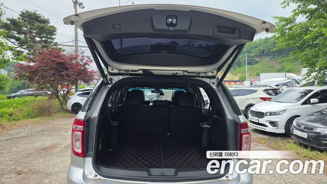 Ford Explorer 3.5 Limited 4WD 5th 2013 — фото 20