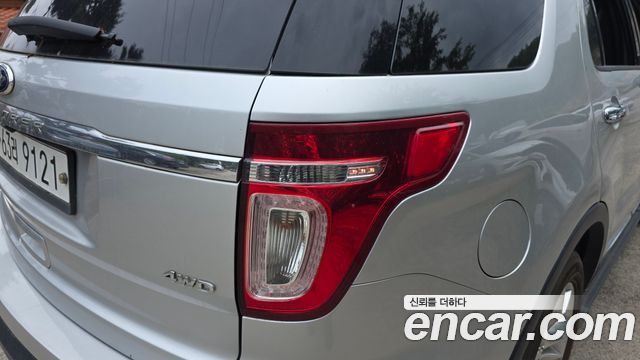 Ford Explorer 3.5 Limited 4WD 5th 2013 — фото 23