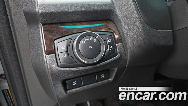 Ford Explorer 3.5 Limited 4WD 5th 2013 — фото 31