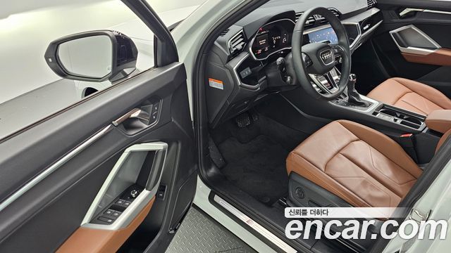 Audi Q3 (F3) 35 TDI Premium 2025 — фото 10
