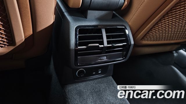 Audi Q3 (F3) 35 TDI Premium 2025 — фото 31