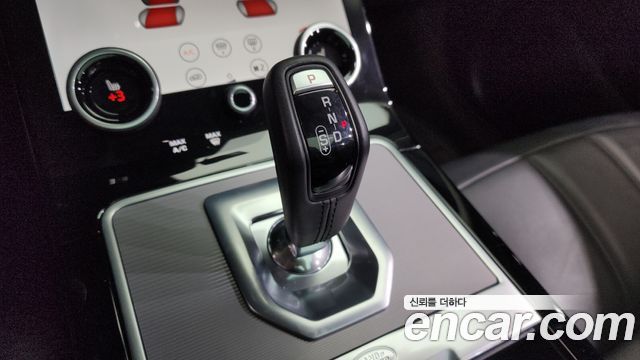Land Rover Range Rover Evoque (II) P250 SE 2020 — фото 9