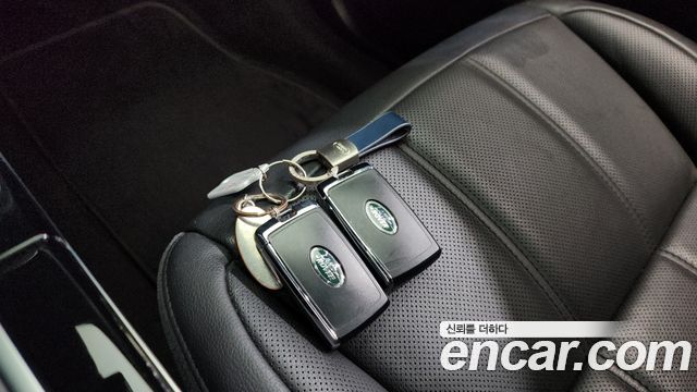 Land Rover Range Rover Evoque (II) P250 SE 2020 — фото 16