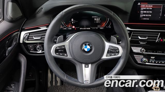 BMW 5 Series (G30) 520d xDrive M Sport Package Plus 2020 — фото 13
