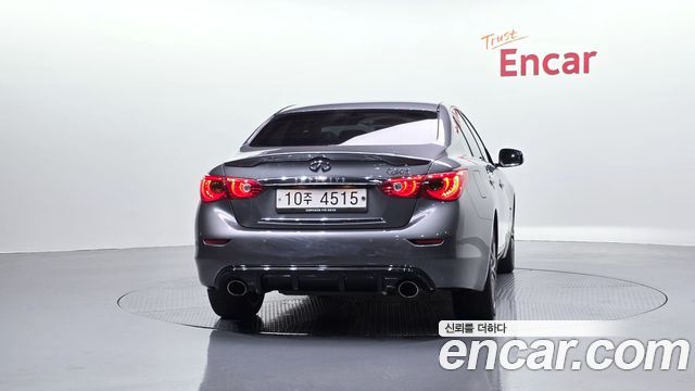 Infiniti Q50 3.5 Hybrid Essence 2017 — фото 4