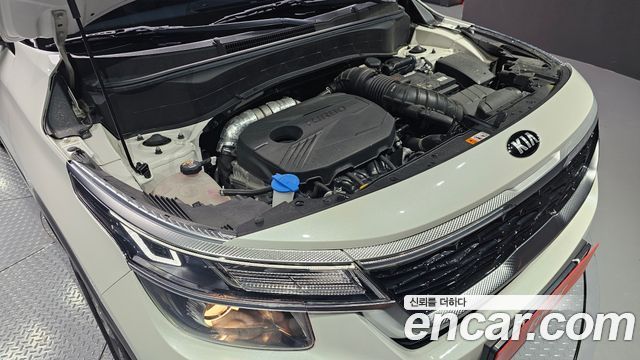 Kia Seltos Gasoline 1.6 Turbo 2WD Prestige 2022 — фото 6