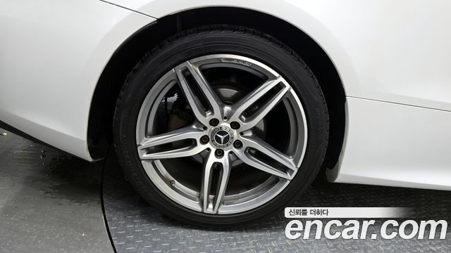 Mercedes-Benz E-Class (W213) E220d Coupe 2019 — фото 30