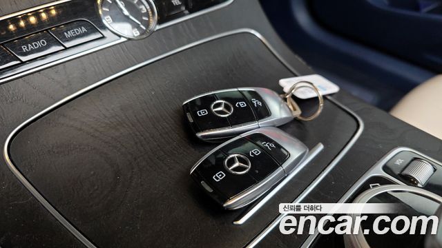 Mercedes-Benz E-Class (W213) E220d Coupe 2019 — фото 31