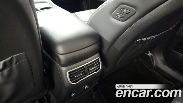 Hyundai Santa Fe Diesel 2.2 2WD Prestige 2022 — фото 19