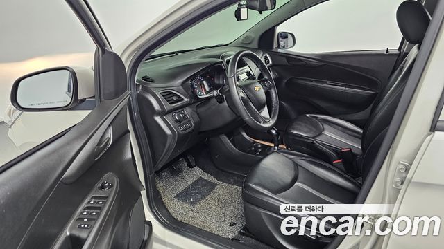 Chevrolet Spark LT 2019 — фото 10