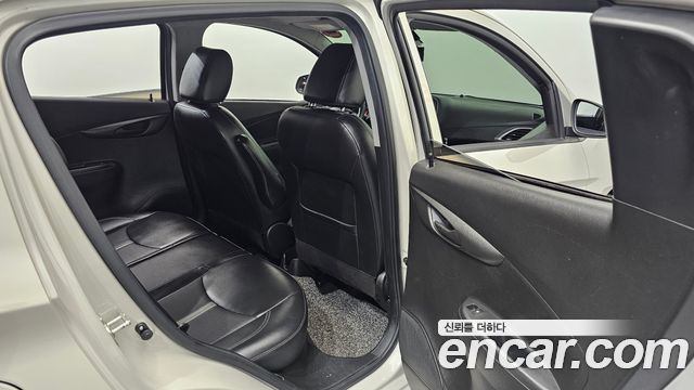 Chevrolet Spark LT 2019 — фото 11