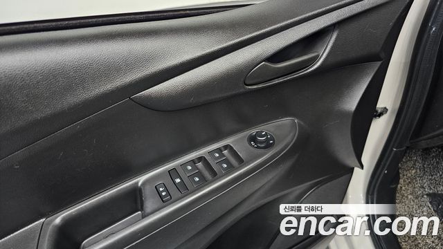 Chevrolet Spark LT 2019 — фото 13