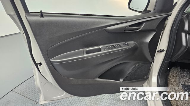 Chevrolet Spark LT 2019 — фото 24