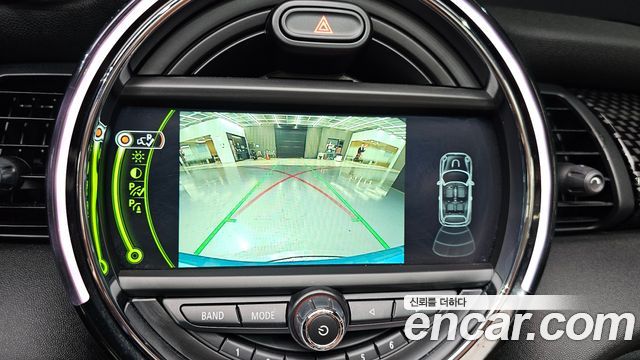 MINI Cooper S Convertible Standard 3rd 2018 — фото 15
