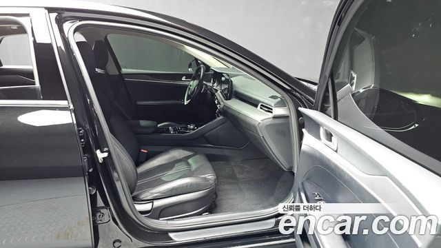 Kia K5 (III) 2.0 Prestige 2023 — фото 15