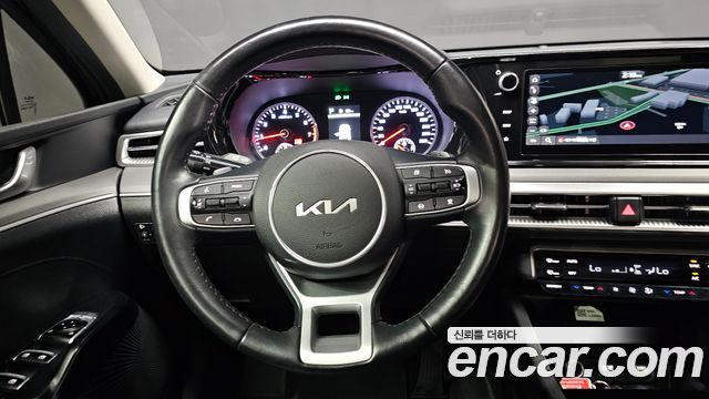 Kia K5 (III) 2.0 Prestige 2023 — фото 17