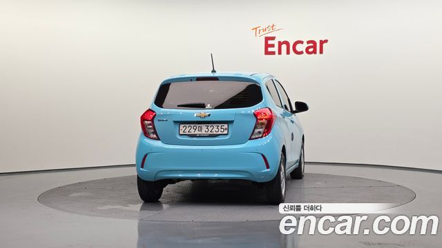 Chevrolet Spark LT 2021 — фото 4