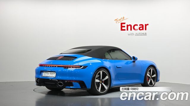 Porsche 911 (992) Carrera 4S Cabriolet 2023 — фото 2