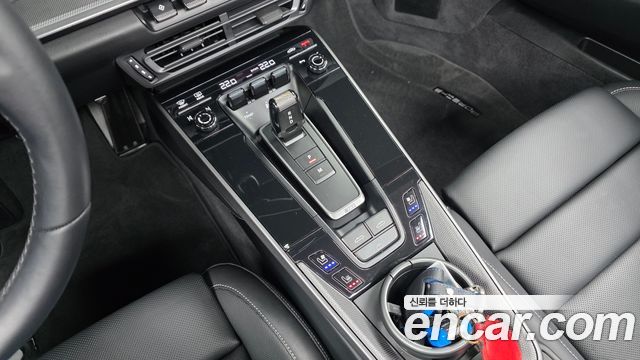 Porsche 911 (992) Carrera 4S Cabriolet 2023 — фото 9