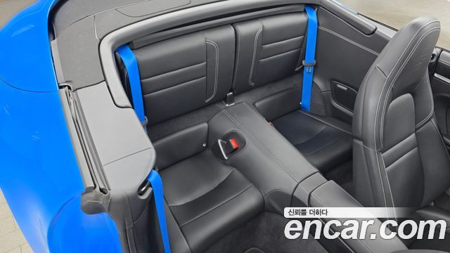 Porsche 911 (992) Carrera 4S Cabriolet 2023 — фото 15