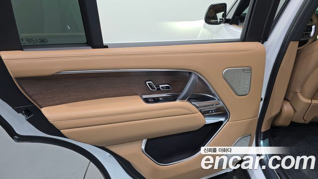 Land Rover Range Rover (V) D350 Autobiography Long Wheel Base 2024 — фото 25