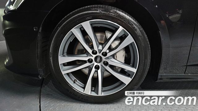 Audi A6 (C8) 45 TDI Quattro Premium 2021 — фото 5