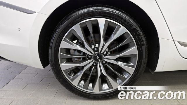 Kia K8 2.5 Gasoline 2WD Signature 2024 — фото 5