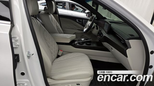 Kia K8 2.5 Gasoline 2WD Signature 2024 — фото 26