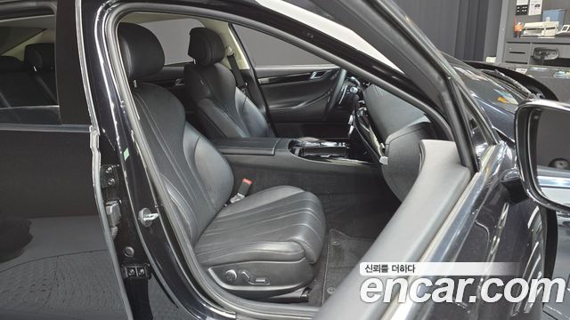 Genesis G80 (RG3) Gasoline 3.5 Turbo 2WD 2022 — фото 11