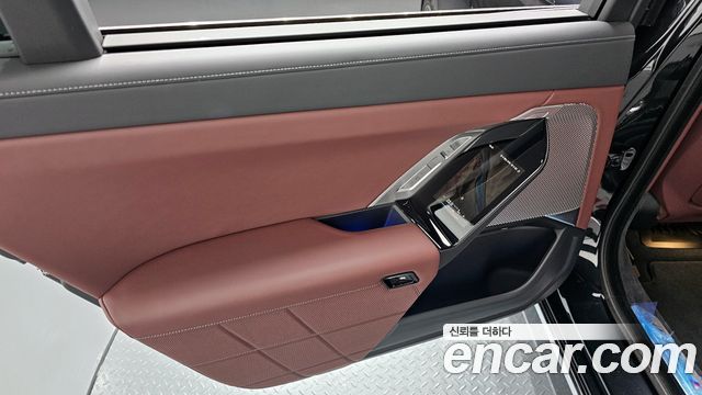 BMW 7 Series (G70) 740i sDrive M Sport 2023 — фото 25