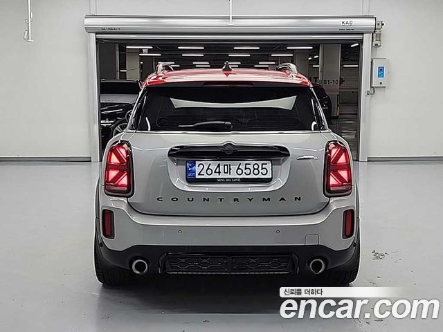 MINI Cooper S Countryman JCW Launch Pack 2nd Gen 2023 — фото 3