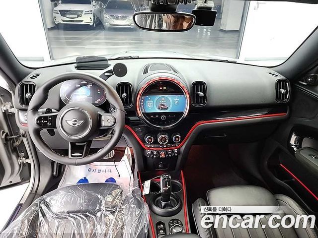 MINI Cooper S Countryman JCW Launch Pack 2nd Gen 2023 — фото 7
