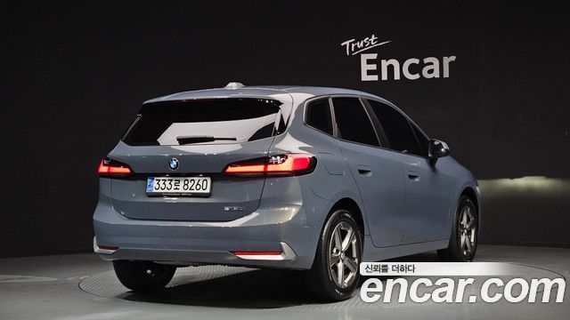 BMW 2 Series Active Tourer (U06) 218d Advantage 2023 — фото 2
