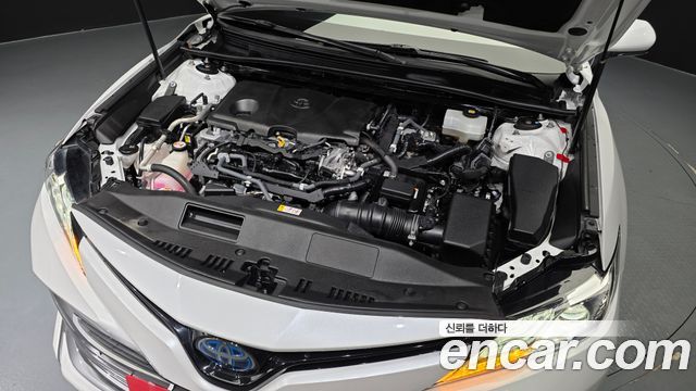 Toyota Camry (XV70) 2.5 XLE Hybrid 2019 — фото 6