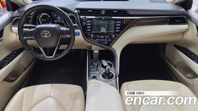 Toyota Camry (XV70) 2.5 XLE Hybrid 2019 — фото 7